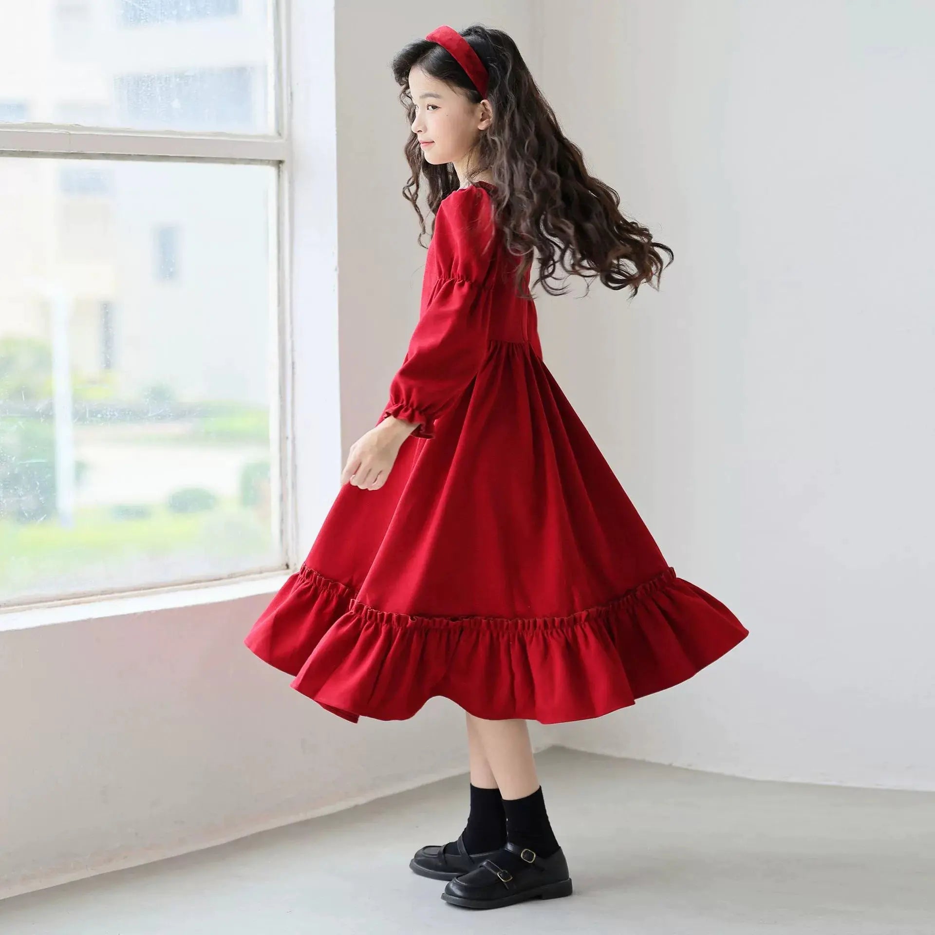 Girl's Long Sleeve Square Neck Dress