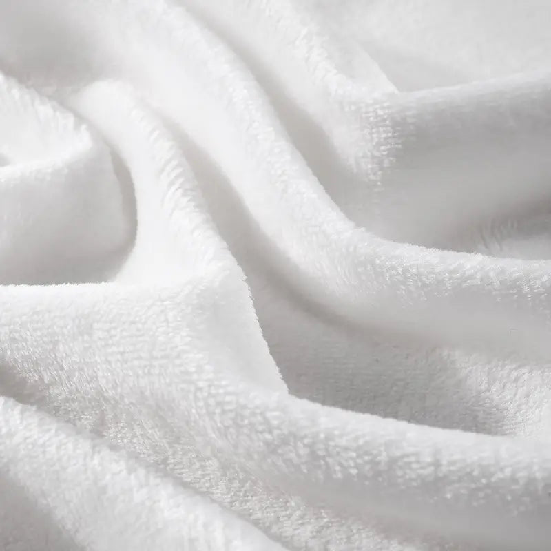 African Design Flannel Blanket - Cozy and Soft (1pc)